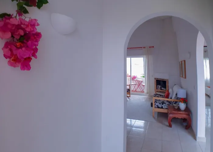 아파트 Typical Tm Flat With A Terrace And Sea View In Vsr